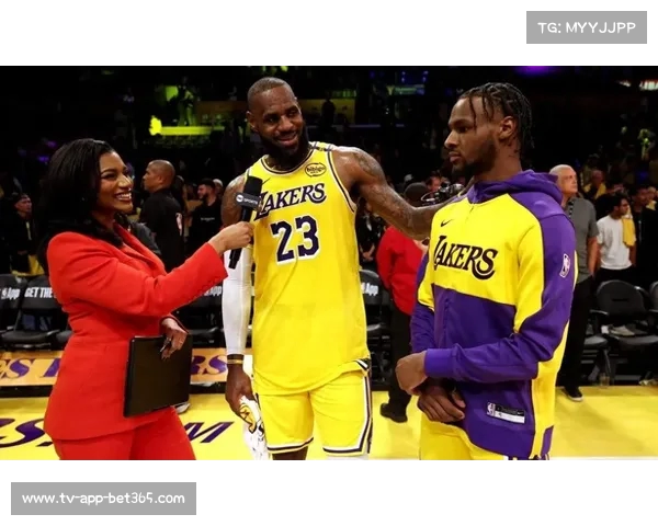 NBA父子档总得分:布朗尼与詹姆斯携手登顶,压过科比父子组合(布朗尼和詹姆斯对比) NBA父子档总得分:布朗尼与詹姆斯携手登顶,压过科比父子组合(布朗尼和詹姆斯对比)